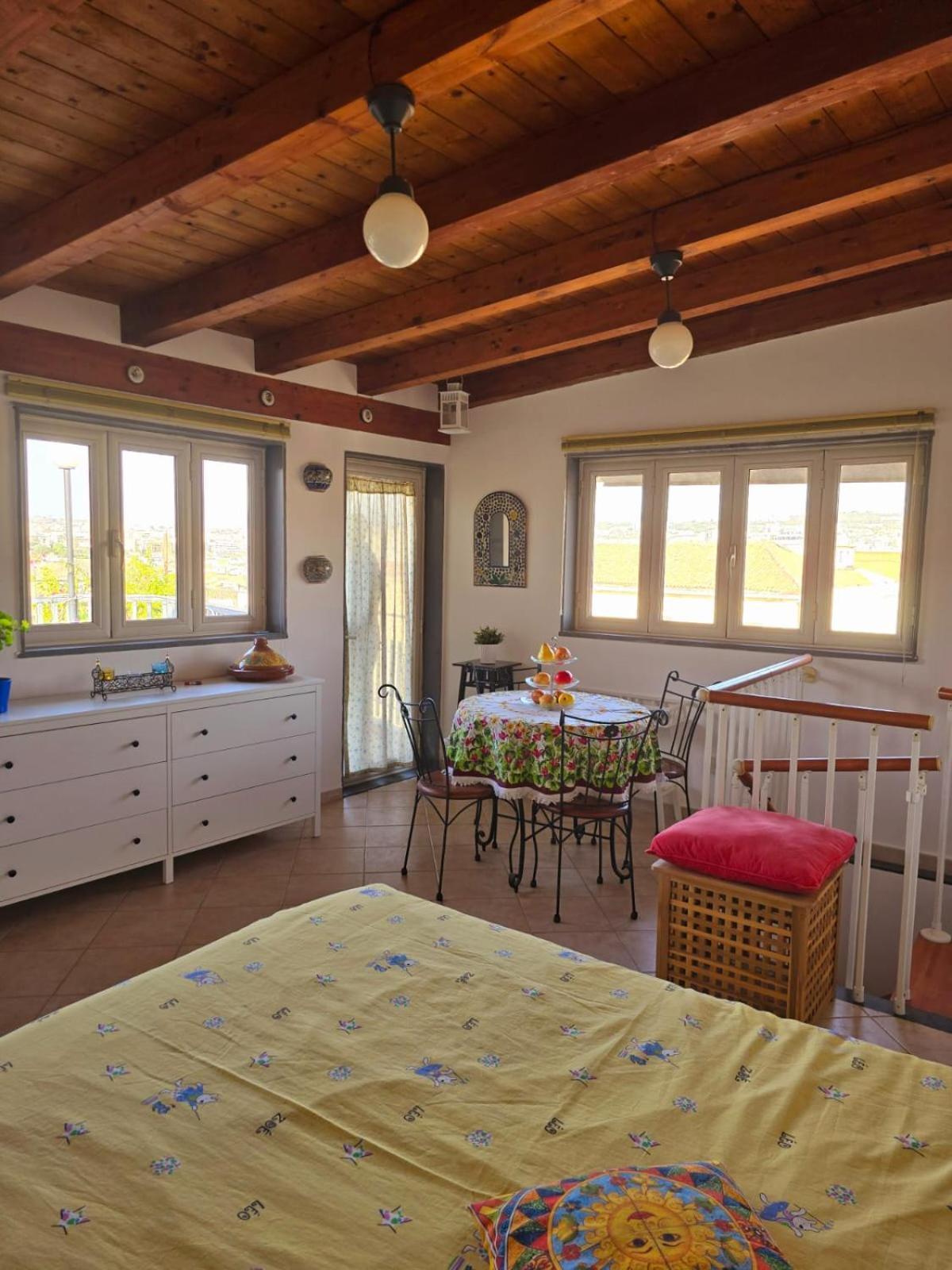 Manomi House